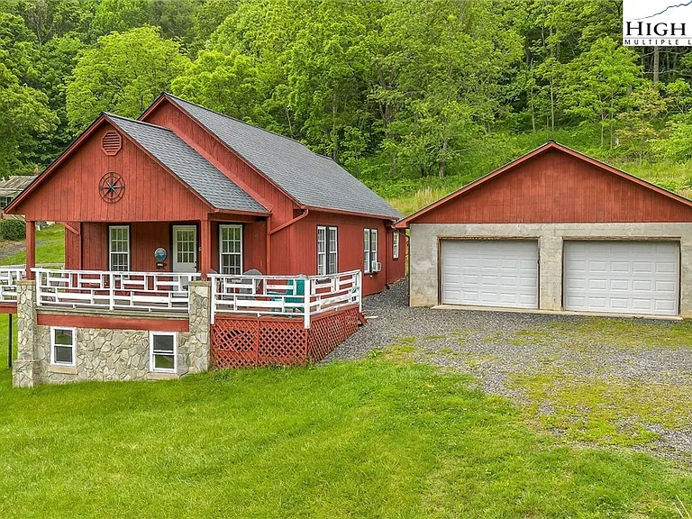Nestled in the heart of the scenic NC mountains and just minutes away from the charming town of West Jefferson, $274,900