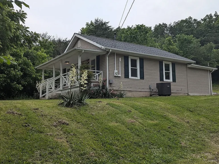 Charming Country Home in the Heart of East Tennessee – For Sale by Owner $169,900
