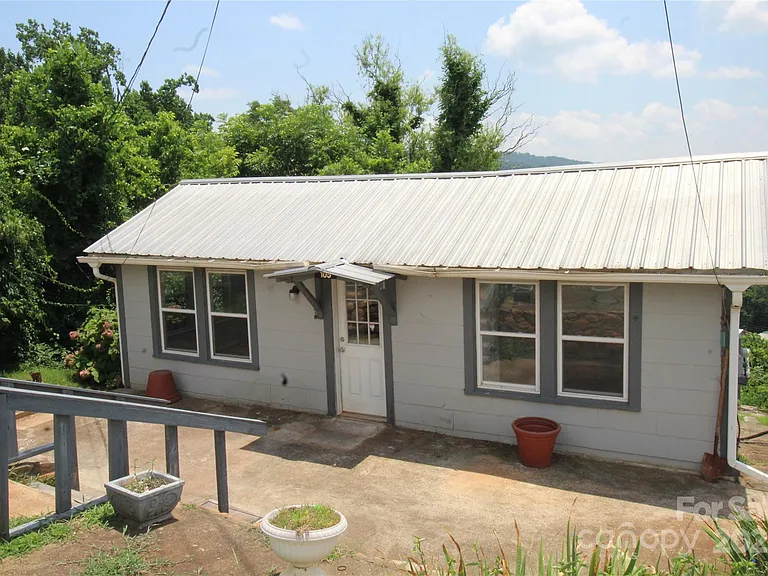 Downtown Marion Opportunity! Ideal for investors, this 2-bedroom, $85,000
