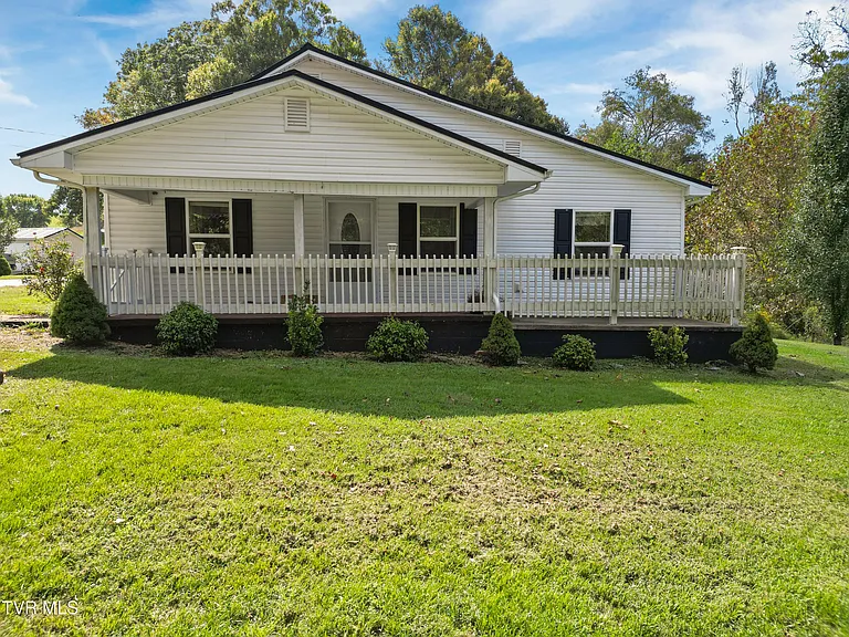 Charming 2-bedroom, 1.5-bath home nestled in the peaceful East Tennessee countryside. $189,000