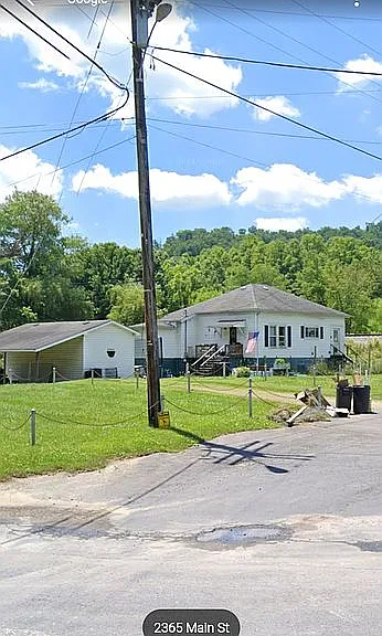 2 bed 1 1/2 bath house for sale in Pax, WV build in 1921, 1,000 Square feet.  $59,999