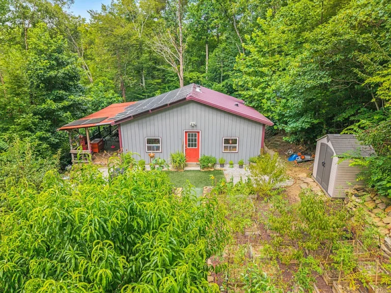 2 Bed | 1 Bath | Solar-Powered | Sustainable Living $184,900