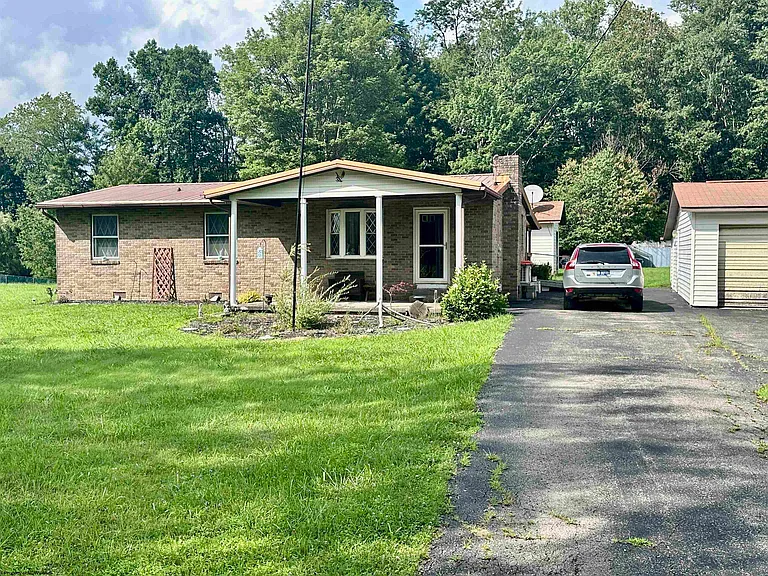 This very well taken care of ranch home 3 bedrooms 1.5 baths sits 1.09+/- acres that is flat! Single floor living. $189,900