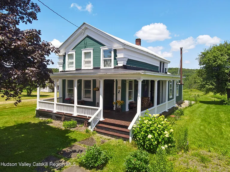 Discover the charm of this c.1840 Greek Revival farmhouse, ideally situated on historic Main Street in the heart of Jefferson. $250,000