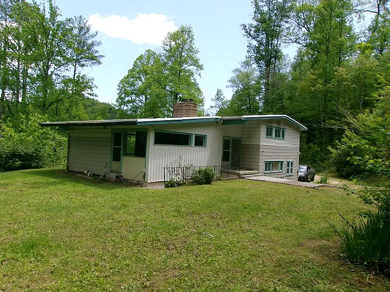 A ton of house for the price! With some TLC this would make a great family home $195,000