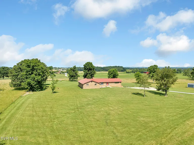 estled on +/- 4.3 level and cleared acres, this property offers beautiful mountain and countryside views in every direction. $279,999