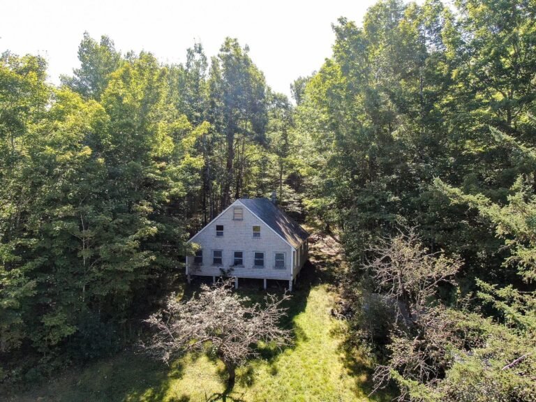 Attractive Cabin on 20 Acres in Summit Township, Maine