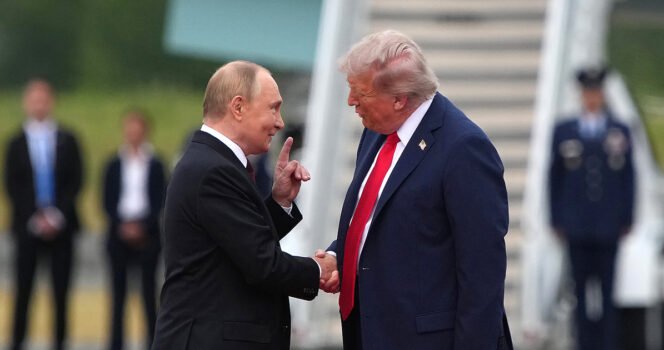 Donald Trump releases full “private” letter Melania wrote to Putin