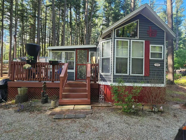 HUGE PRICE DROP – Affordable Paradise at Valley of the Pines! $46,500