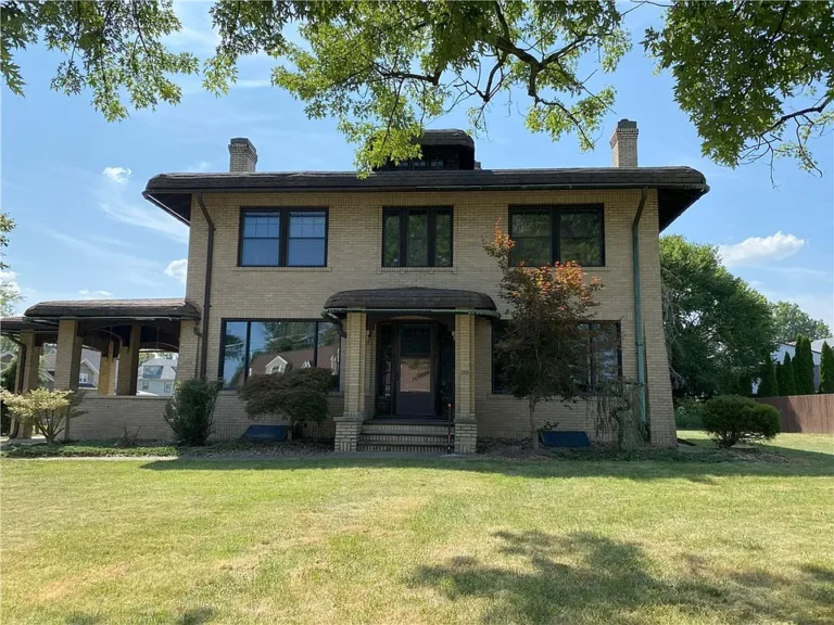 harming 2-Story Brick Home with Great Curb Appeal! $135,000