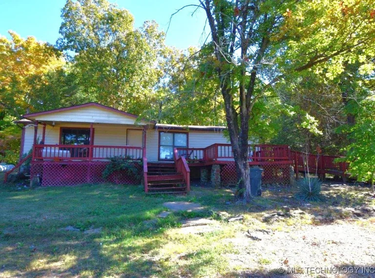 Charming 3-Bed, 2-Bath Home on 2.43 Acres – Perfect for Rental, Flip, or Your Forever Home!