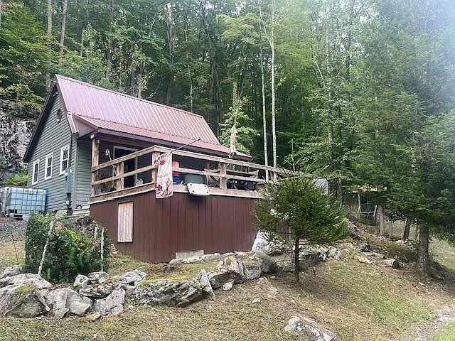Enjoy a serene home located in Middle Fork River subdivision. $95,000