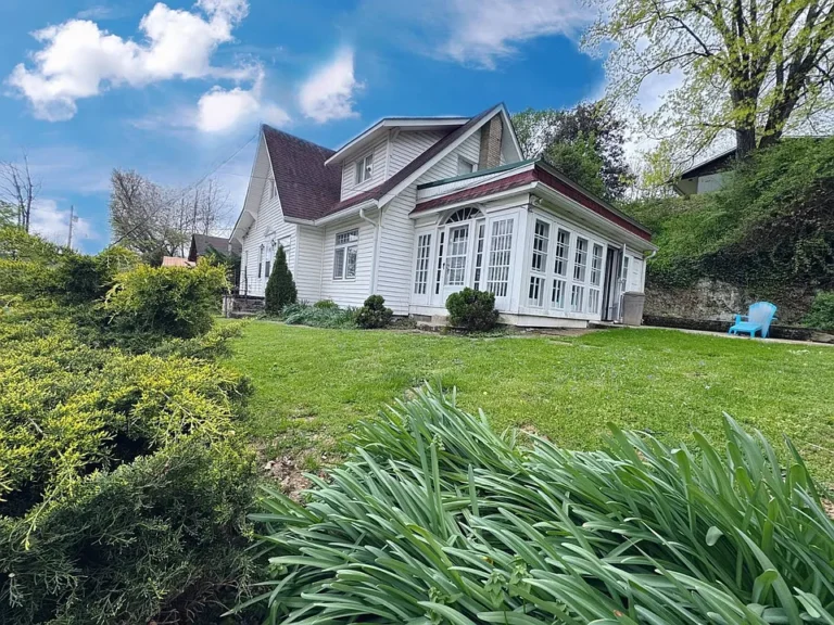 NEW LISTING – $139,000 433 High St., Spencer, WV $139,000