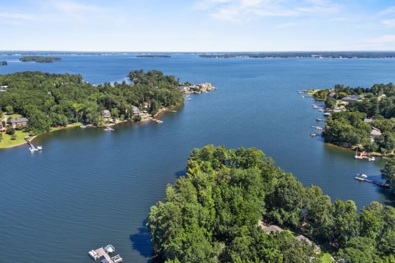 Rare Peninsula Retreat on Lake Murray – 1.53 Acres & 800 Feet of Waterfront