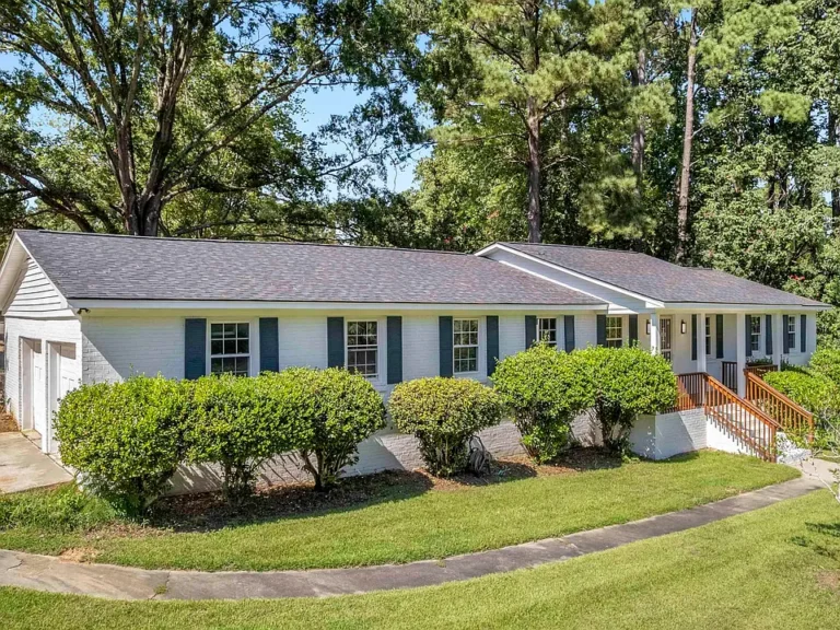 Renovated 4-Bedroom Home on Corner Lot – Irmo/Harbison Area $280,000