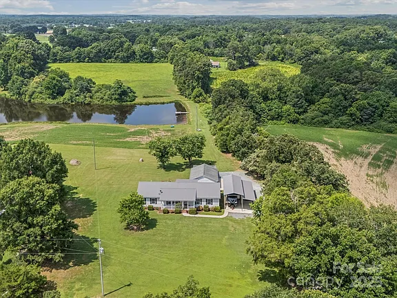 Just Reduced! From $424,900 to $415,900