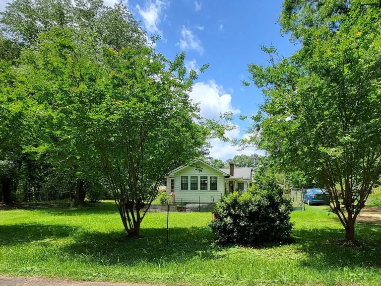 Charming Countryside Home in McComb