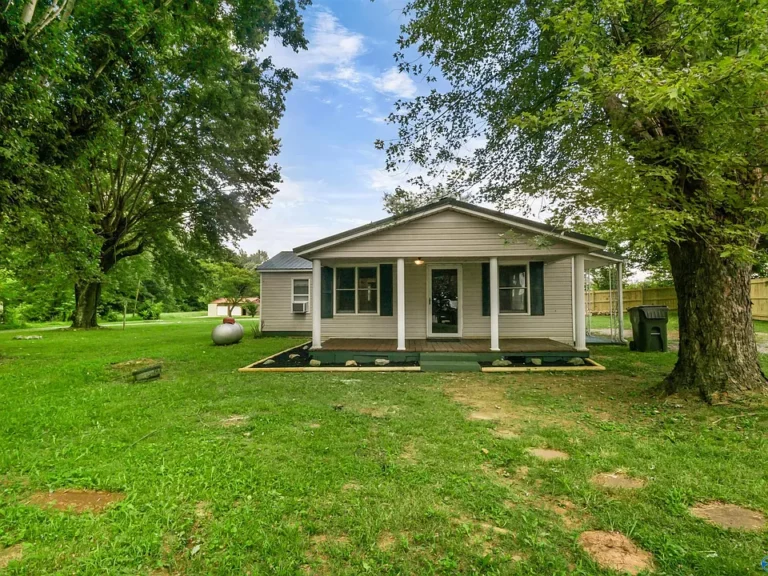 Country Cottage with Updates & Potential – Huntsville $127,000