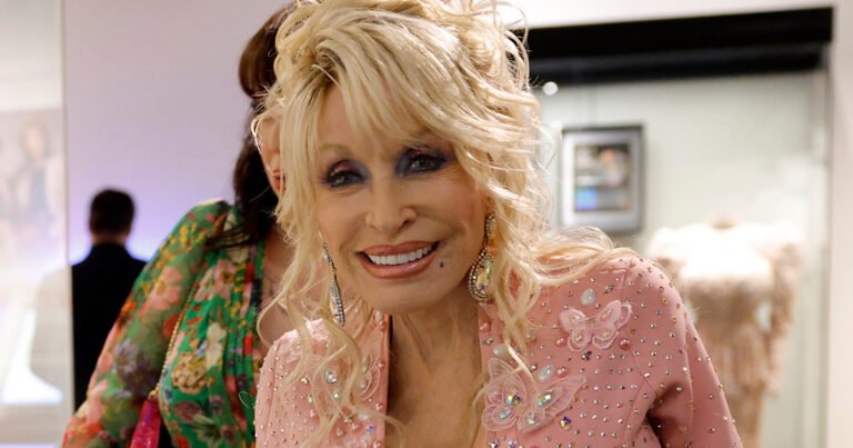 Health concerns grows for Dolly Parton as sister requests prayers