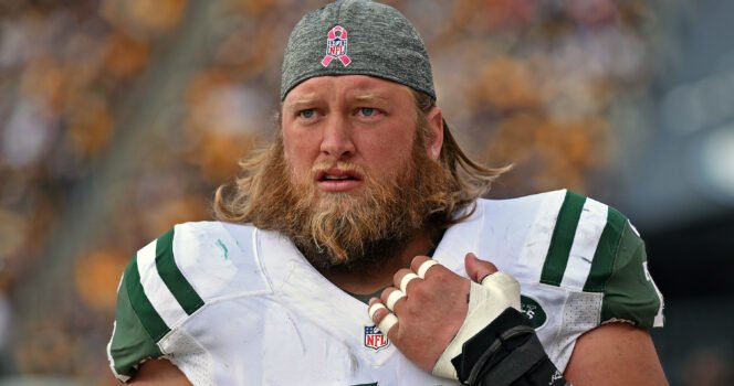 NFL legend dies aged 41 – just weeks after announcing devastating diagnosis