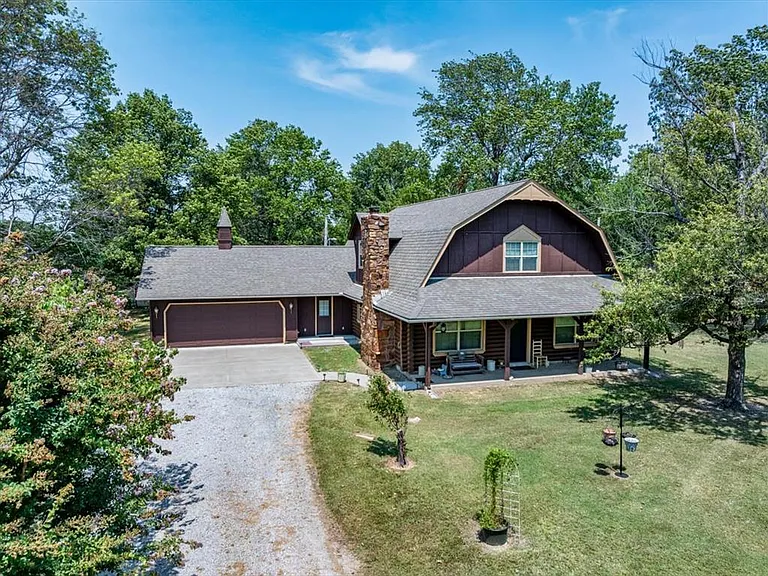 Timeless Country Charm Meets Modern Comfort