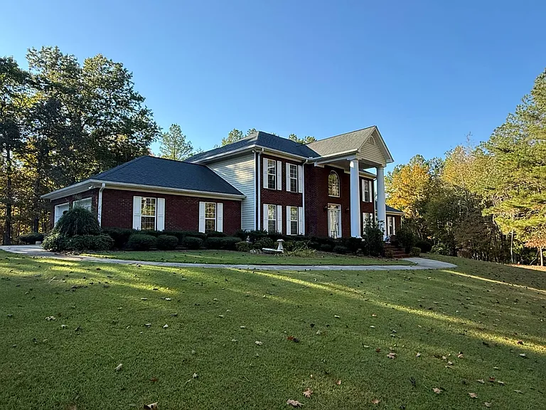 Peaceful and Inviting Home in the Heart of Fairmount, GA