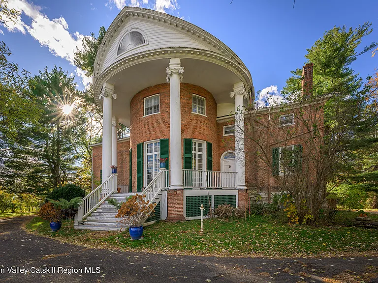 East View: A Timeless Masterpiece of 19th-Century Architecture Awaits Its Next Chapter