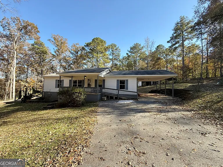 Peaceful Country Retreat on 3.61 Wooded Acres