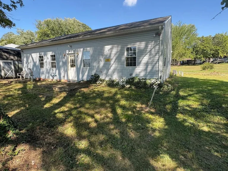 Beautiful 4-Bedroom Frame-Built Vacation Home on 3 Lots in Indian Acres