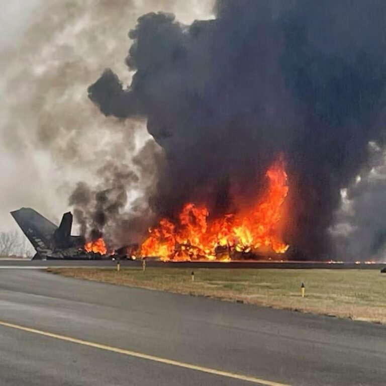 RIGHT NOW, PLANE WITH MORE THAN 244 ONBOARD JUST CRASH…