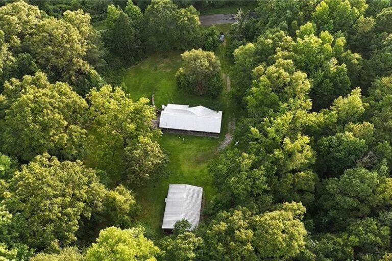 Beautiful Brick Home in Livingston, Alabama