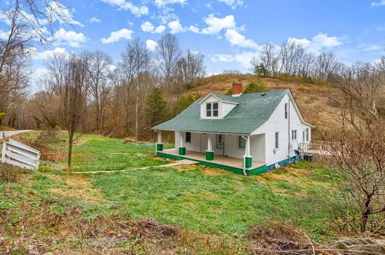 Stunning 51+ Acre Farm with Updated Home, Barn, Ponds, Creek, and Endless Potential