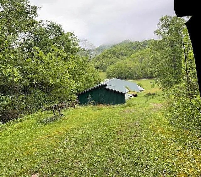 Mountain Retreat with 60 Acres in Harlan, Kentucky