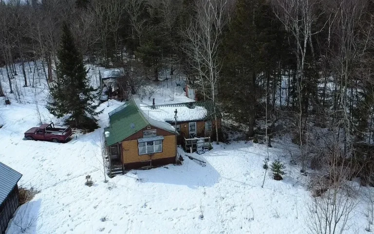 A Secluded Nature Retreat