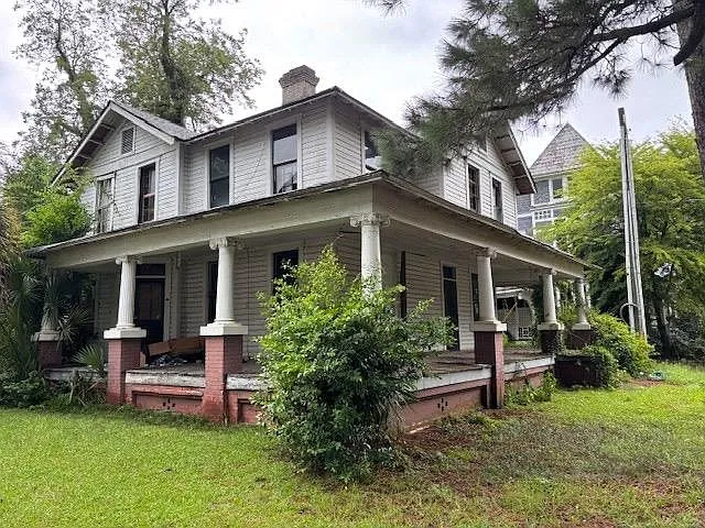 Historic Victorian Landmark with Commercial Potential