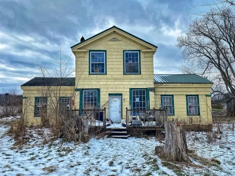 A Chance to Create Value on 1.39 Acres