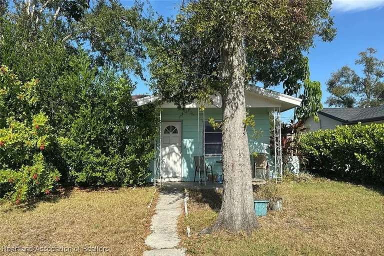 3BR / 2BA Home With Strong Potential