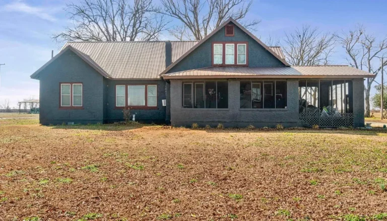 Country living! Seven acres in Arkansas with Pecan Trees. $279,900