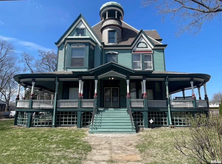 The J.H. Francis House: A Cinematic Legend on “Beer Baron Row.”