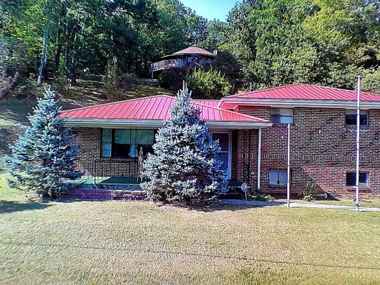 Welcome home to comfort, convenience,$150,000