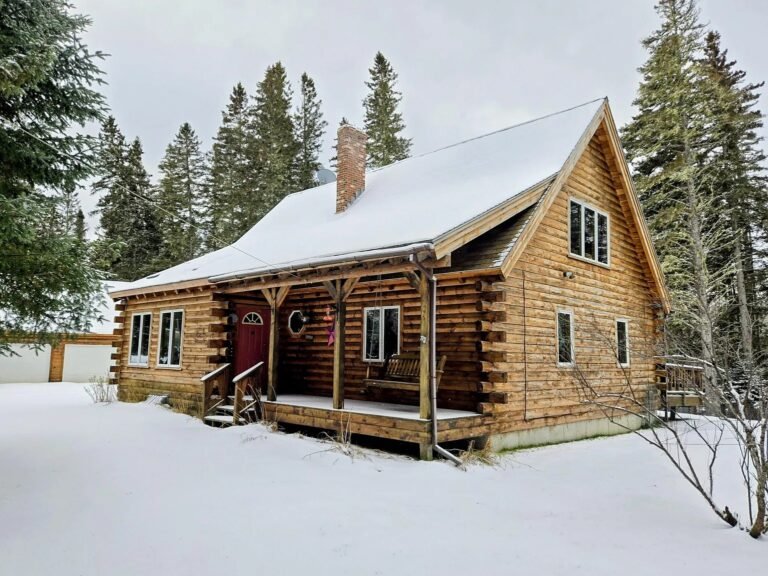 Log Home with 7.31 Acres in Rangeley, Maine