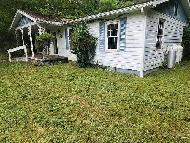 Charming 3-Bedroom One-Story Home on 1.87 Acres in Rural Manchester