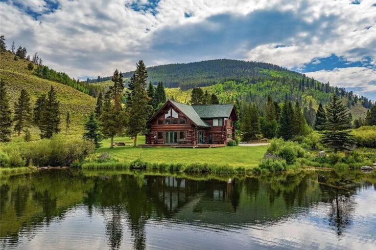Log Home with 14.69 Acres in Breckenridge, Colorado
