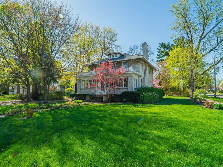 Historic Elegance in Sunnyside